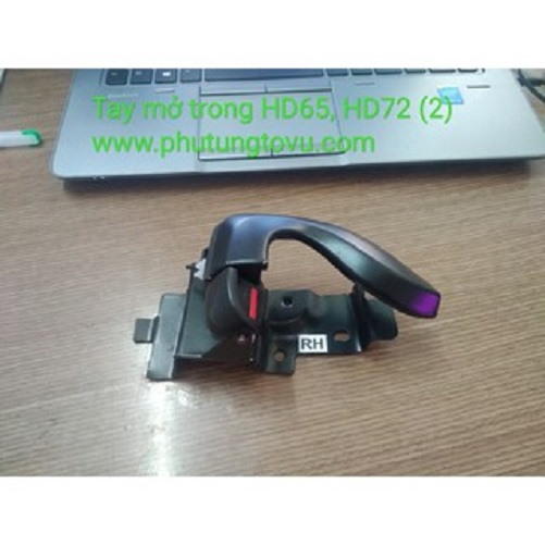 TAY MỞ TRONG XE TẢI HUYNDAI HD65