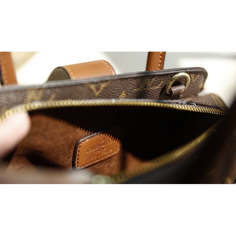 Túi xách nữ LV quai xách sz20cm hoa nâu dày dặn tặng kèm khăn lụa xinh xỉu fullbox