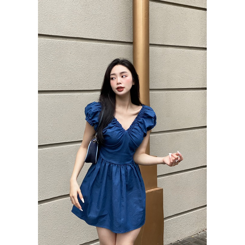 Đầm denim nhún vai