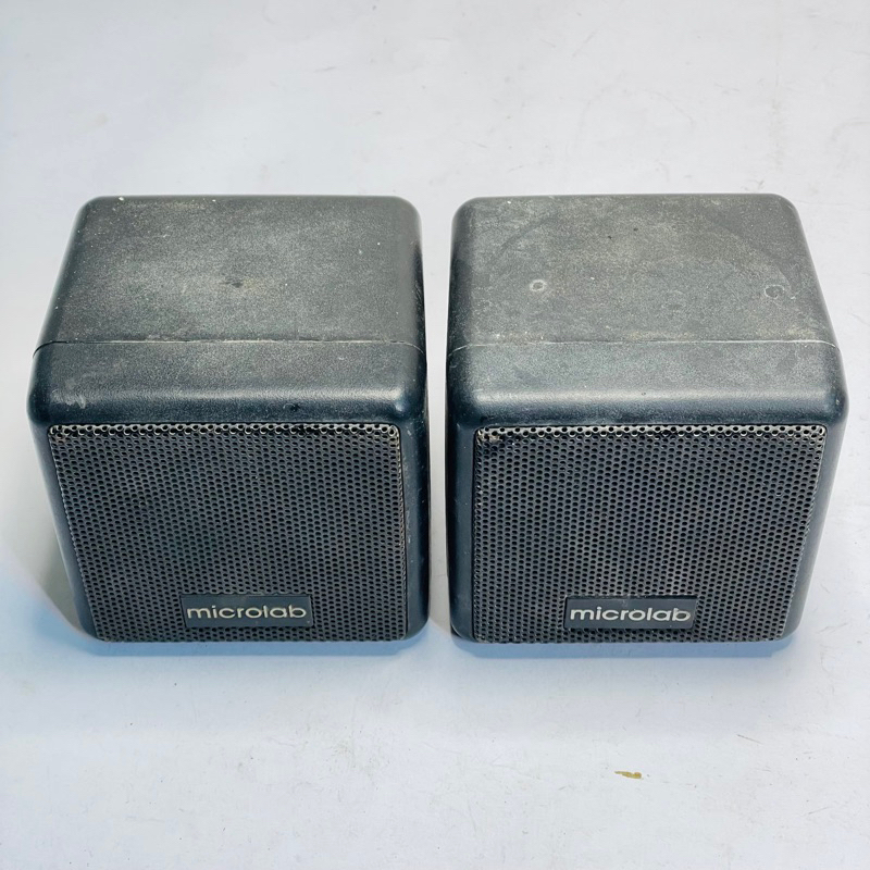Cặp loa lời,loa tay,loa vệ tinh Microlab bass cũ