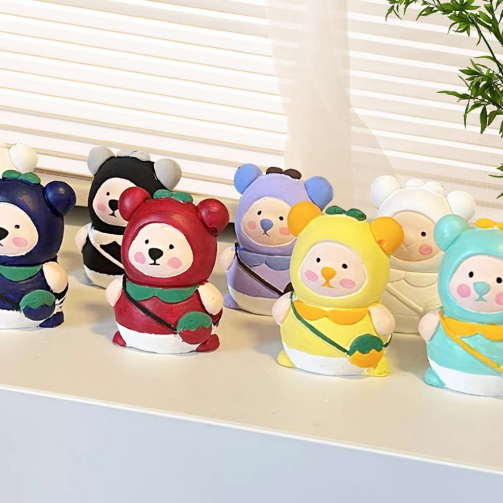 Tượng Thạch Cao Gấu Đeo Túi Size Mini 6cm