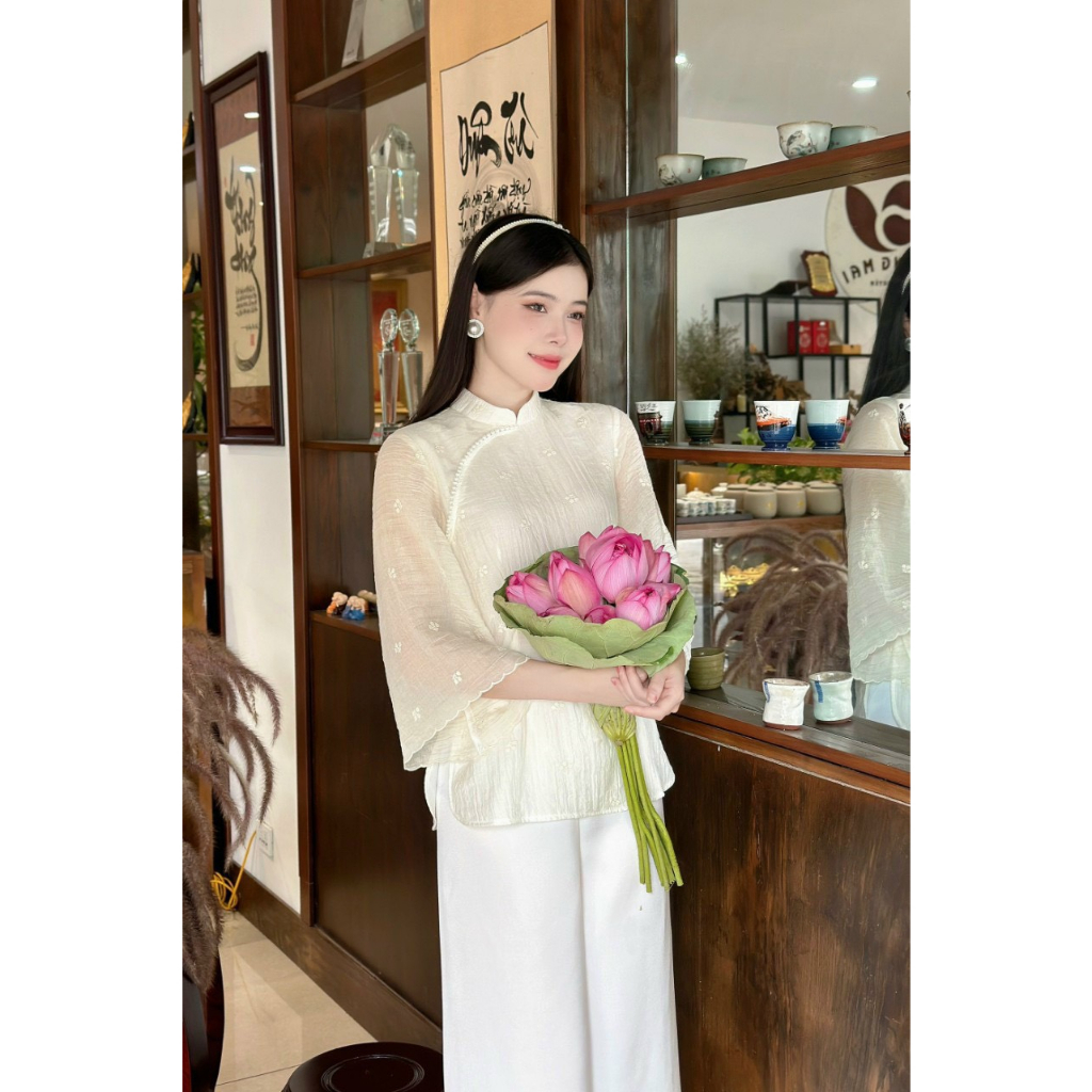 Bộ pháp phục, bộ đồ lam tơ Winky cao cấp thêu hoa - PB03