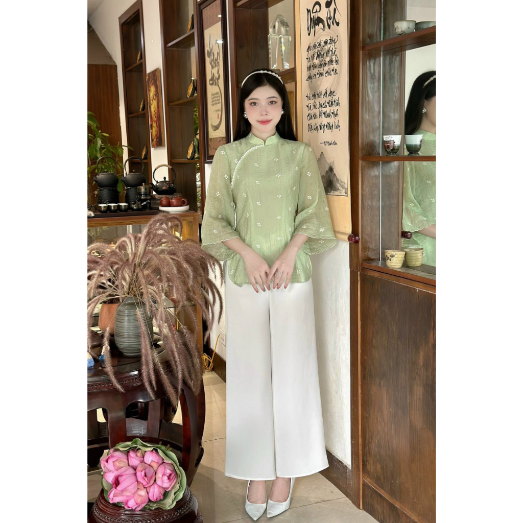 Bộ pháp phục, bộ đồ lam tơ Winky cao cấp thêu hoa - PB03