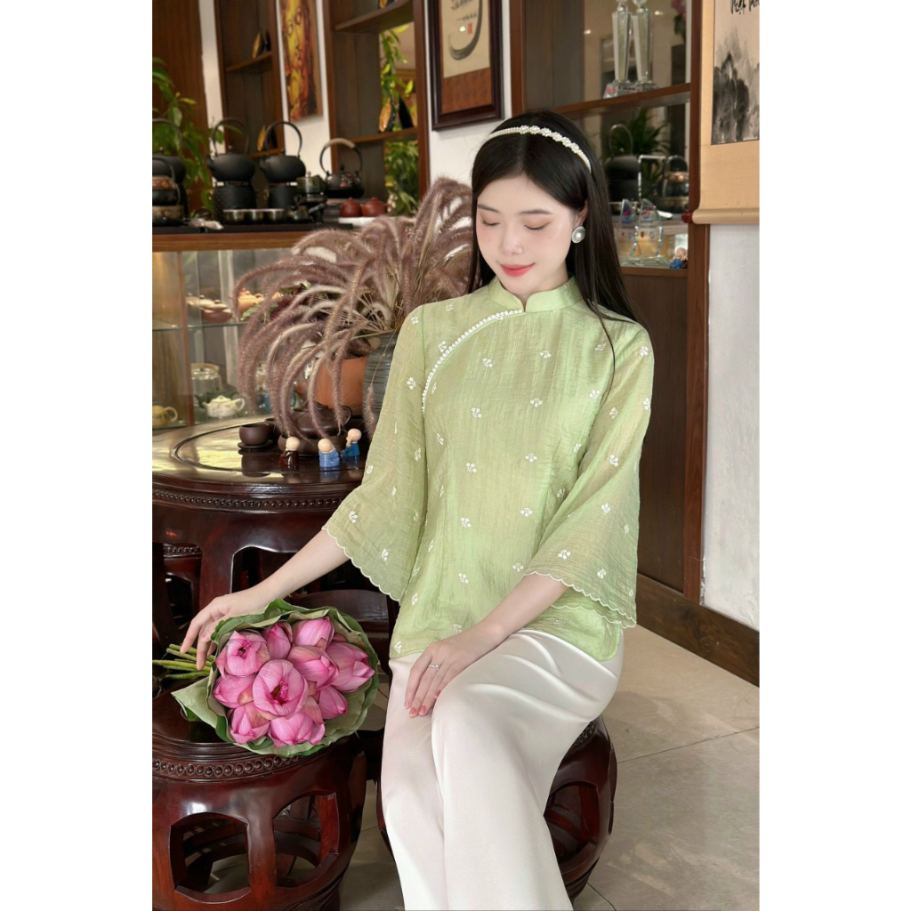 Bộ pháp phục, bộ đồ lam tơ Winky cao cấp thêu hoa - PB03