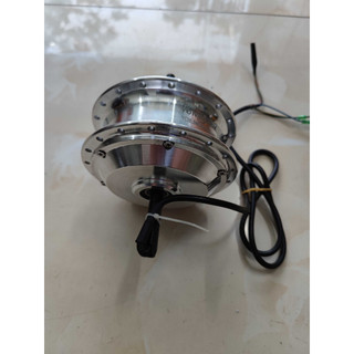 Đông cơ bánh sau chế cho xe đạp thường thành xe đạp điện đan sẵn lan hoa về chị việc lắp chạy