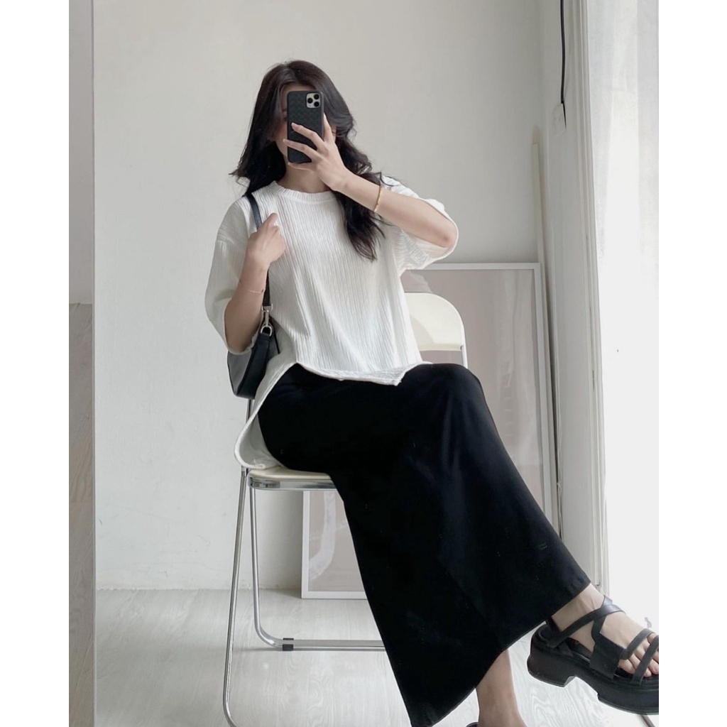 Áo thun xốp, Áo xốp cỏ tròn tay lỡ xẻ tà 1 bên mẫu mới 2023 maylala.store