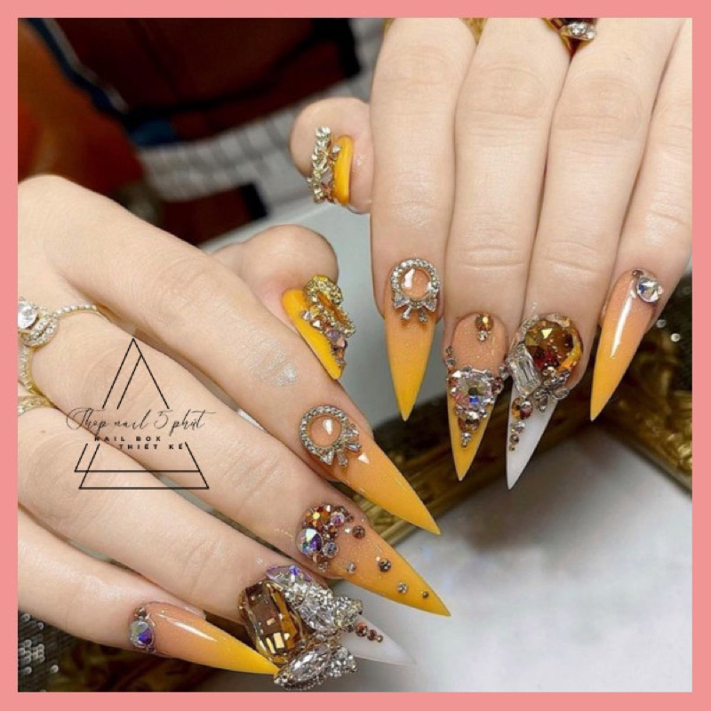 Móng tay giả (ảnh thật)- nail box thiết kế (24 móng kèm 2 loại keo và dũa)