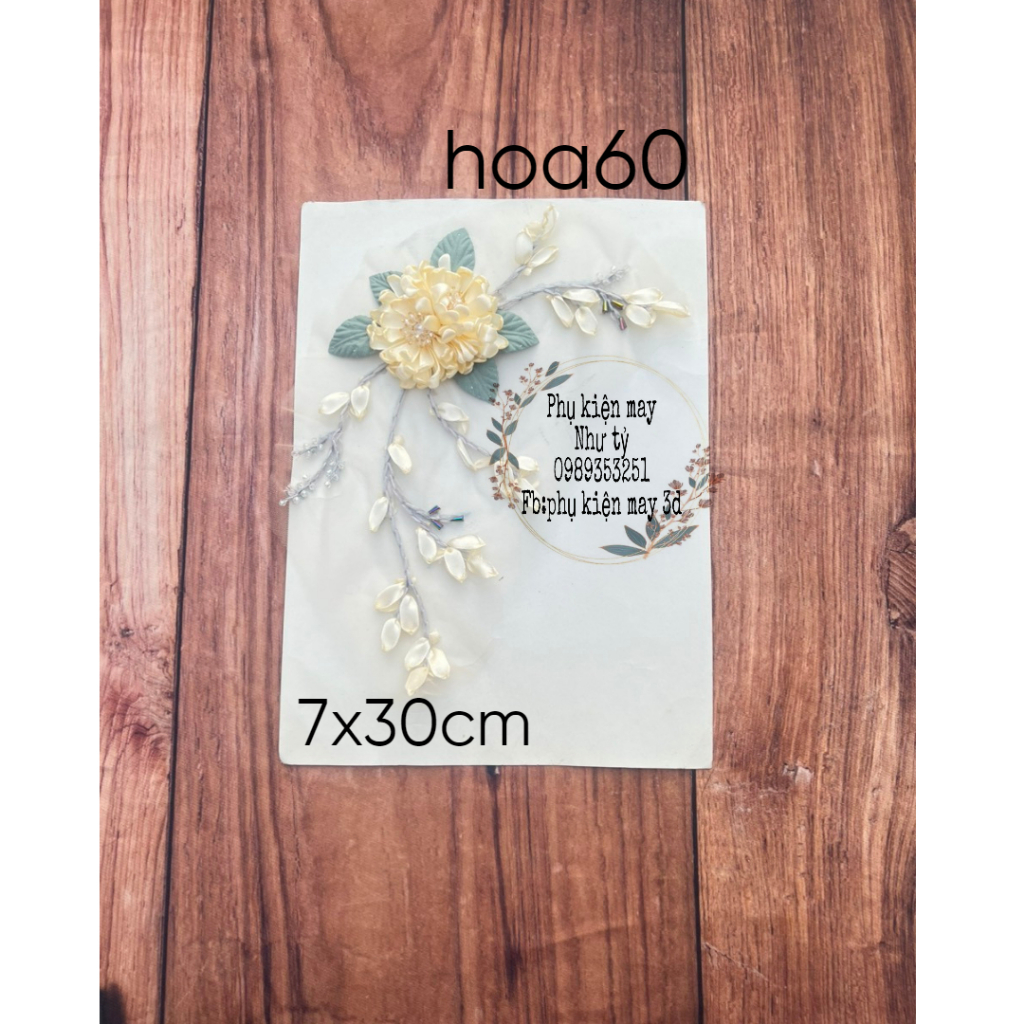 Tấm ruy băng đôi hoa cúc trang trí