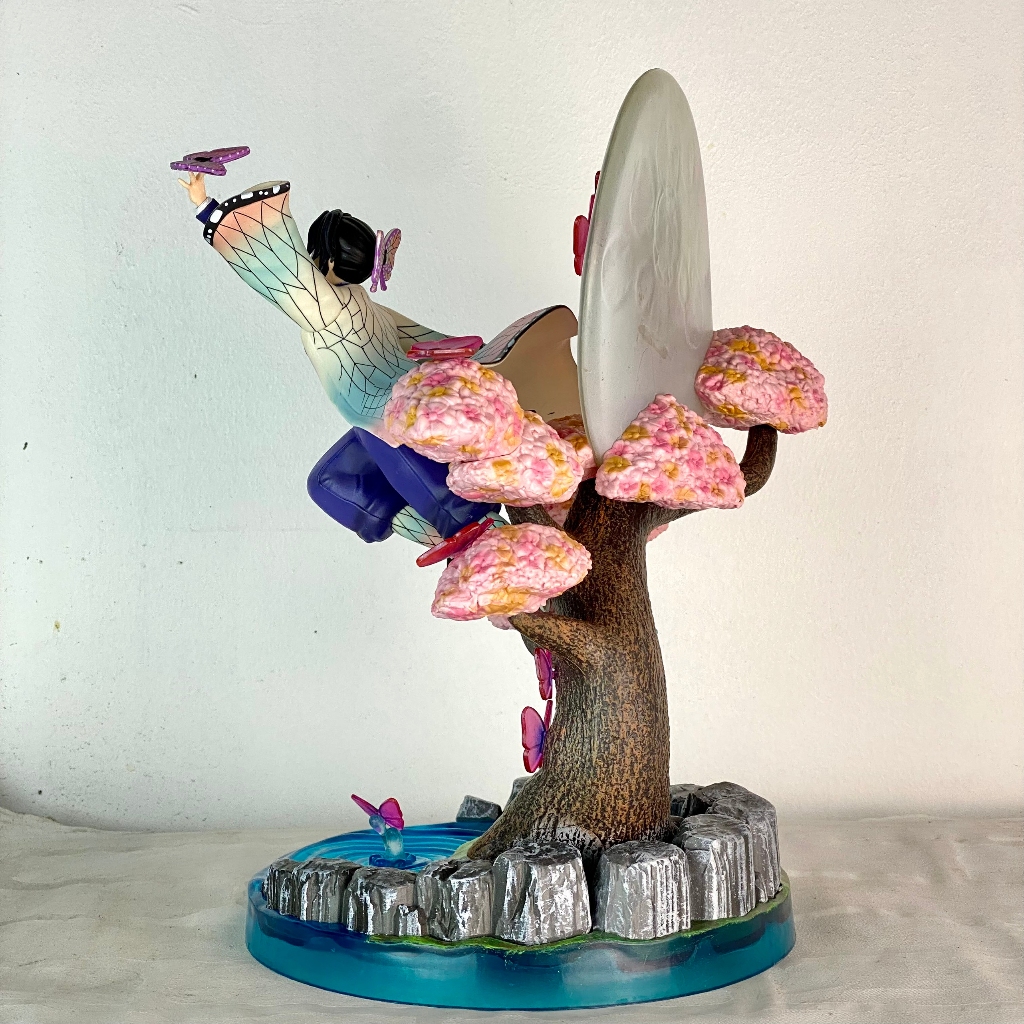 Mô hình trùng trụ Shinobu Kochou cao 30CM - Kimetsu no yaiba figure - Trùng trụ shinobu GK có LED