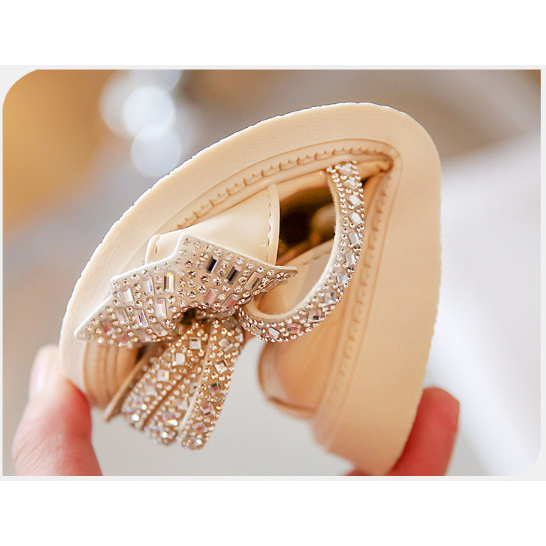 Dép Sandal Bé Gái Đi Học, Xăng Đan Chiến Binh Nơ Đá Khoá Sau Da Mềm Phong Cách Công Chúa Cho Bé Gái