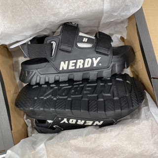 [CHÍNH HÃNG] Giày Sandal Nerdy - Đen Logo Trắng - Code : PNEU22AE03602