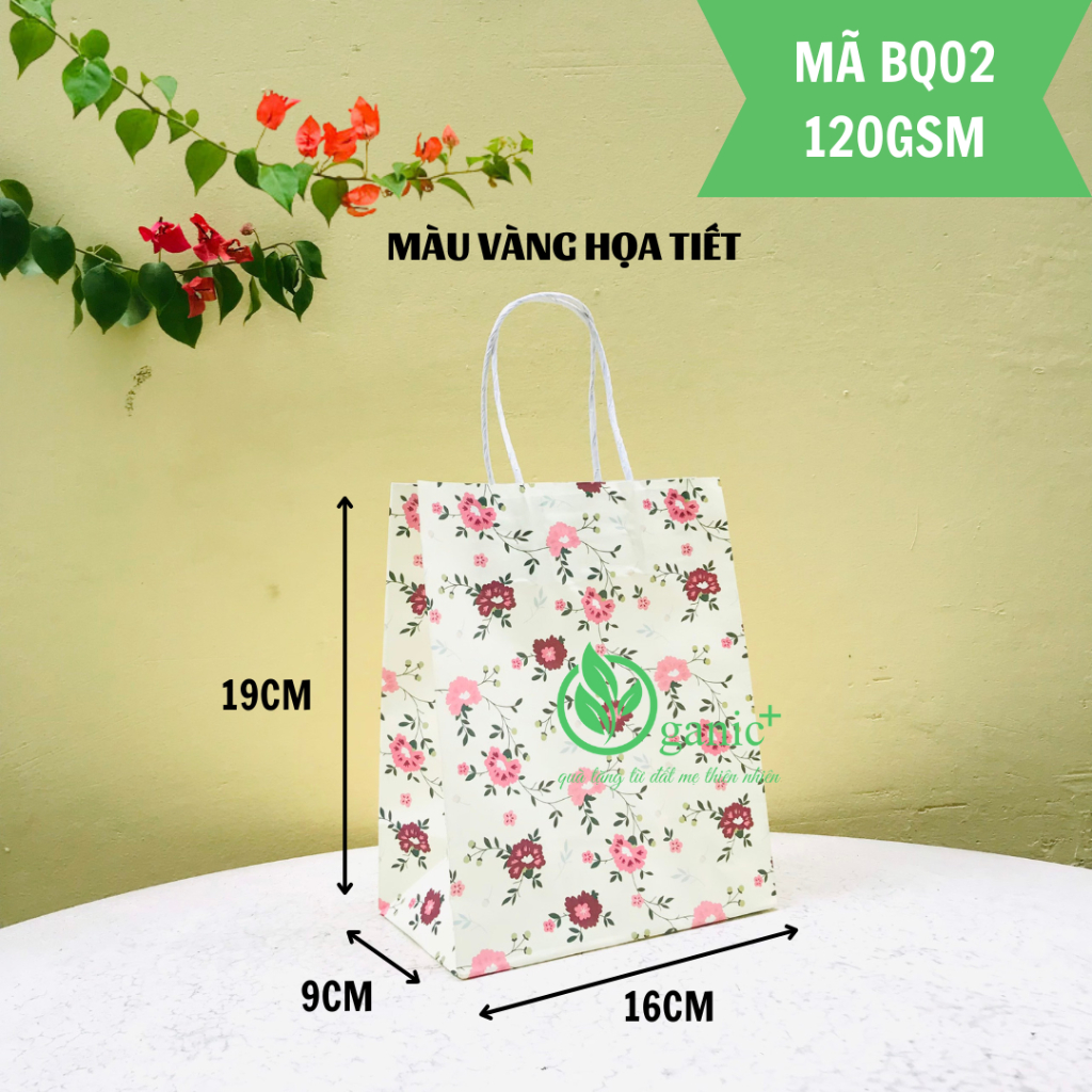 Túi giấy có họa tiết đủ màu, túi đựng quà màu sắc dày dặn, sang trọng