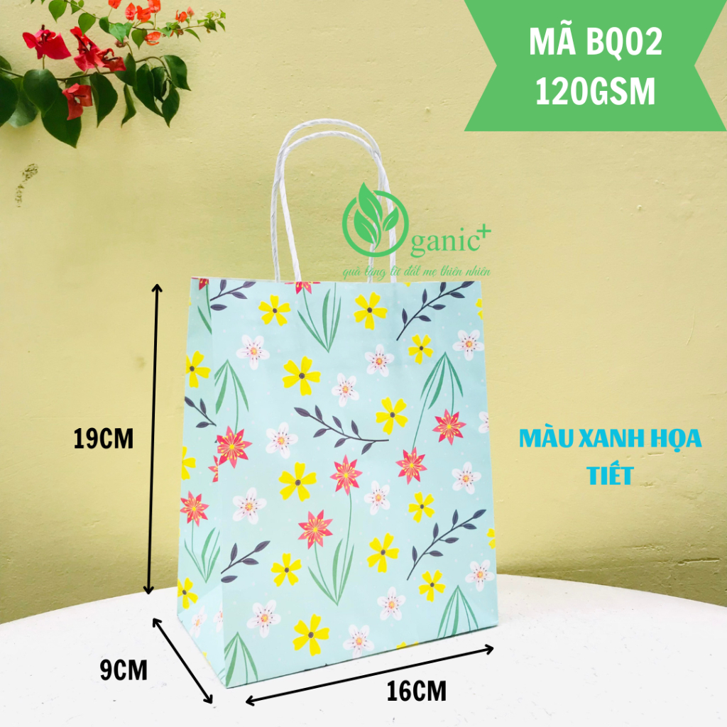 Túi giấy có họa tiết đủ màu, túi đựng quà màu sắc dày dặn, sang trọng