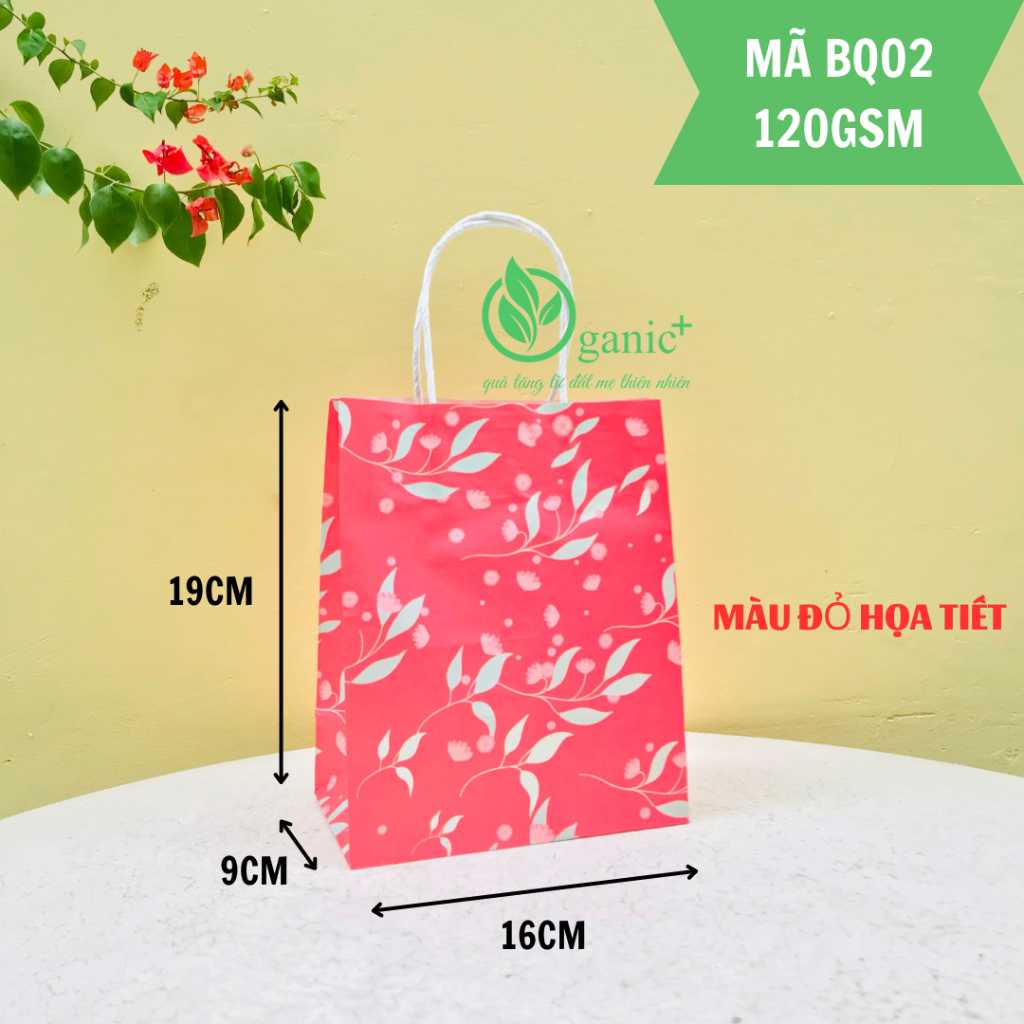 Túi giấy có họa tiết đủ màu, túi đựng quà màu sắc dày dặn, sang trọng