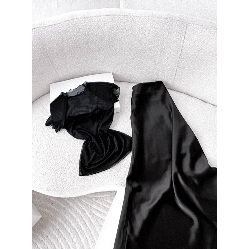 SET ÁO LƯỚI CÚP + CHÂN VÁY MIDI