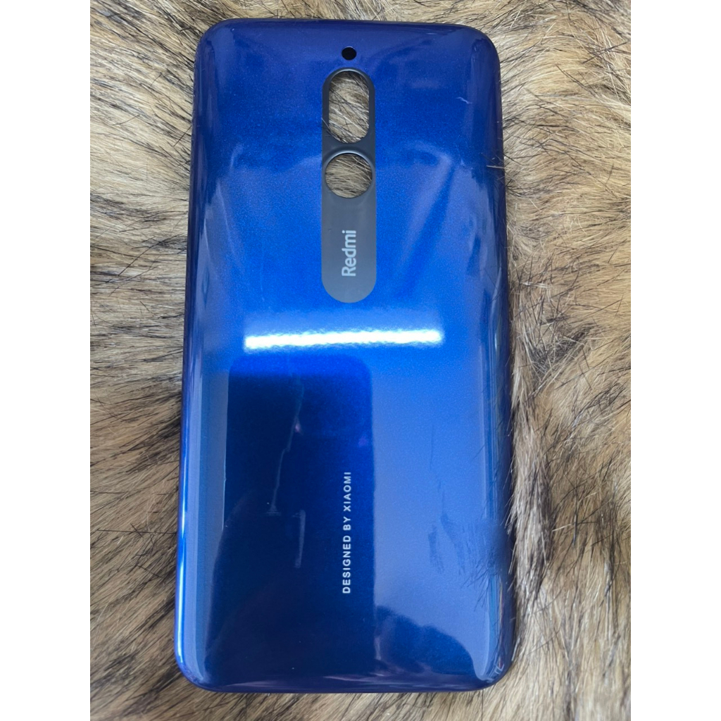Lưng redmi 8
