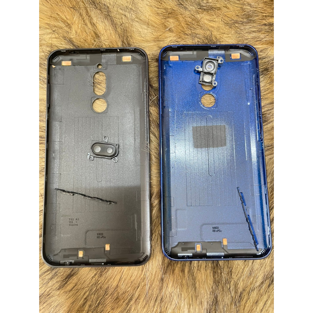 Lưng redmi 8