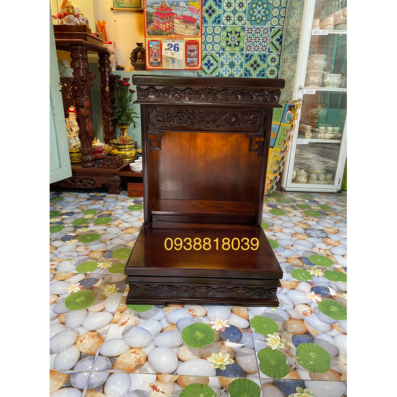 Bàn thờ ông địa thần tài