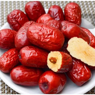 Túi 1kg táo đỏ Tân Cương, hàng loại 1 quả to đều, ruột chắc, dẻo, vị ngọt thanh, không chua, dùng ăn vặt hoặc làm trà