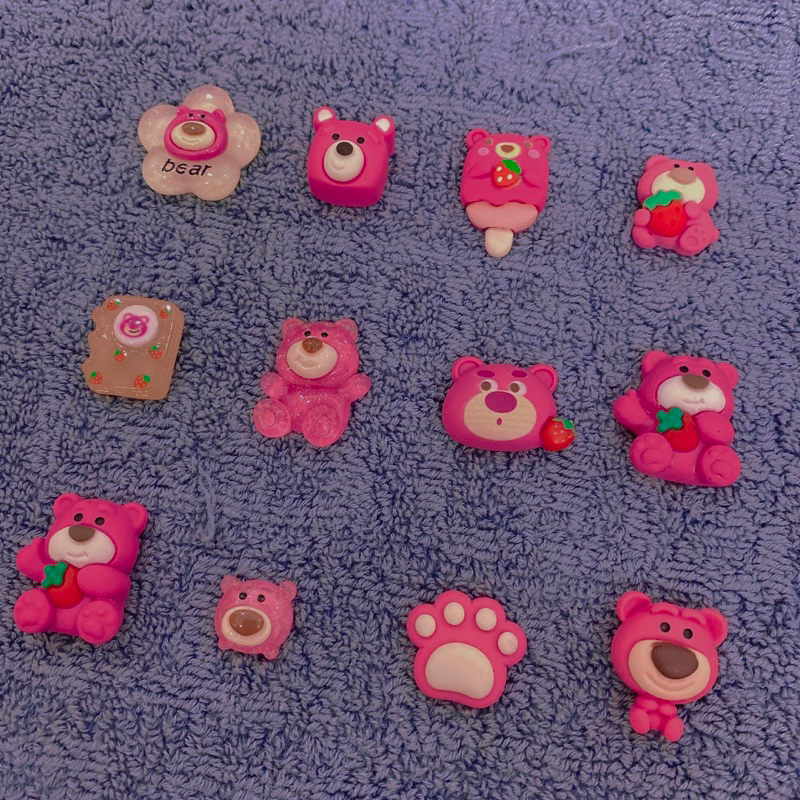 Charm gấu dâu lotso trang trí mô hình mini