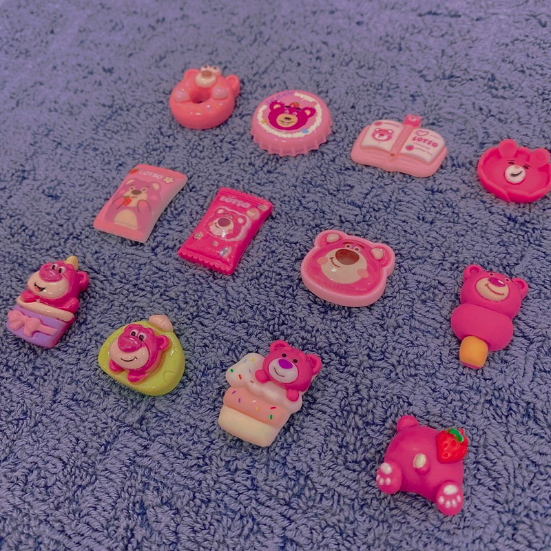 Charm gấu dâu lotso trang trí mô hình mini