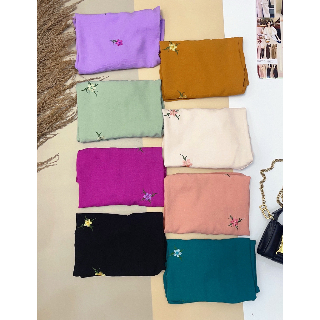 Áo Linen tay ngắn thêu