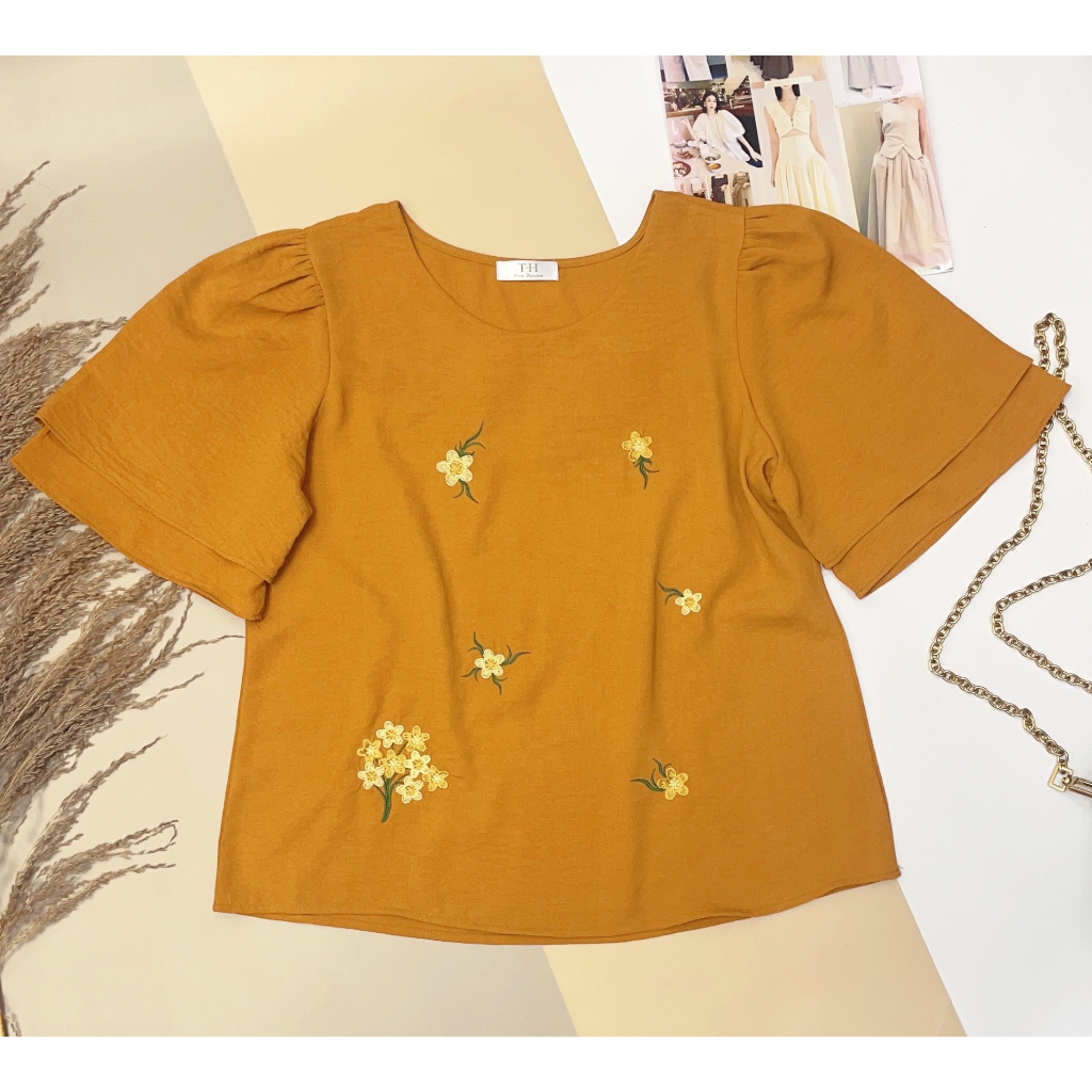 Áo Linen tay ngắn thêu
