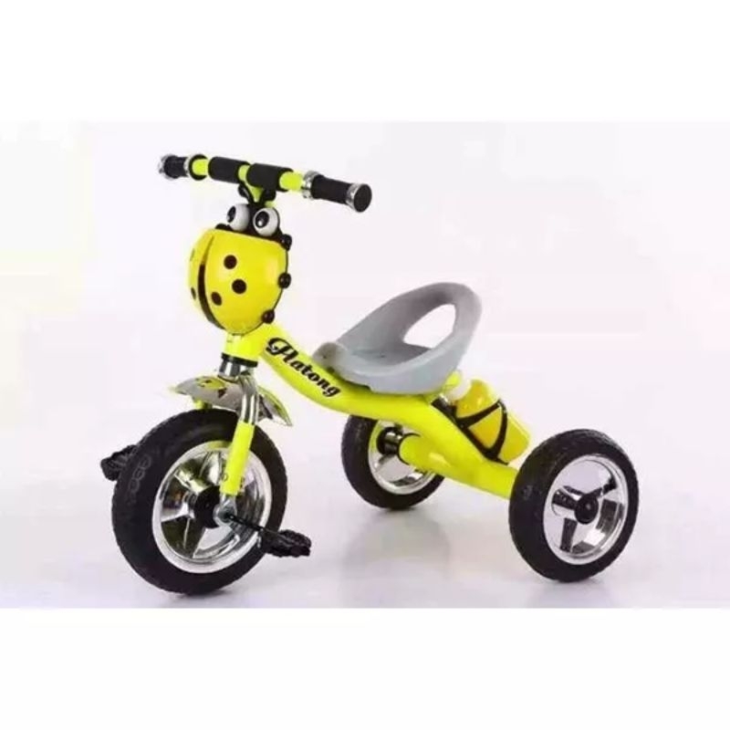Xe đạp 3 bánh có giỏ đựng đồ và bình nước cho bé