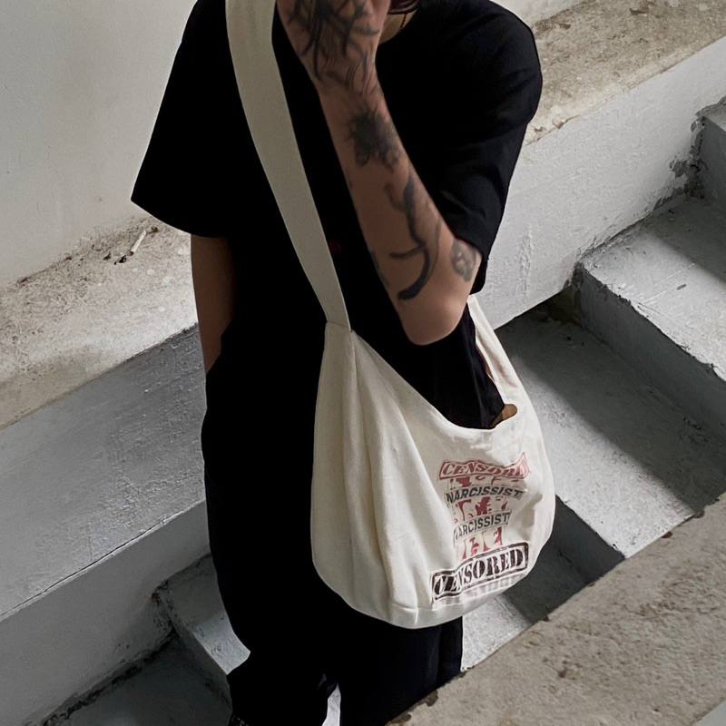 Túi đeo chéo vải canvas form to unisex custome 8 “NARCISSIST CENSORED“