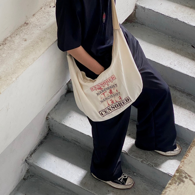 Túi đeo chéo vải canvas form to unisex custome 8 “NARCISSIST CENSORED“