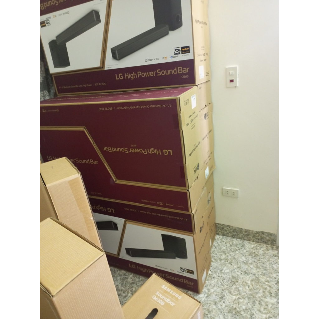 Bộ loa thanh LG SNH5 600W