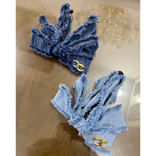 Kẹp dọc tạo phồng tóc vải jean tua rua 2 màu