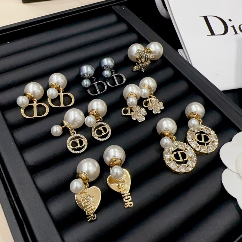 Khuyên tai nữ nhiều mẫu mã rất đẹp hàng L1 lớp mạ sáng đẹp