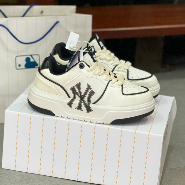 giày mlb chunky liner trắng, giày thể thao mlb trắng ny đen hàng cao cấp đầy đủ phụ kiện túi xách, full size nam nữ. | BigBuy360 - bigbuy360.vn