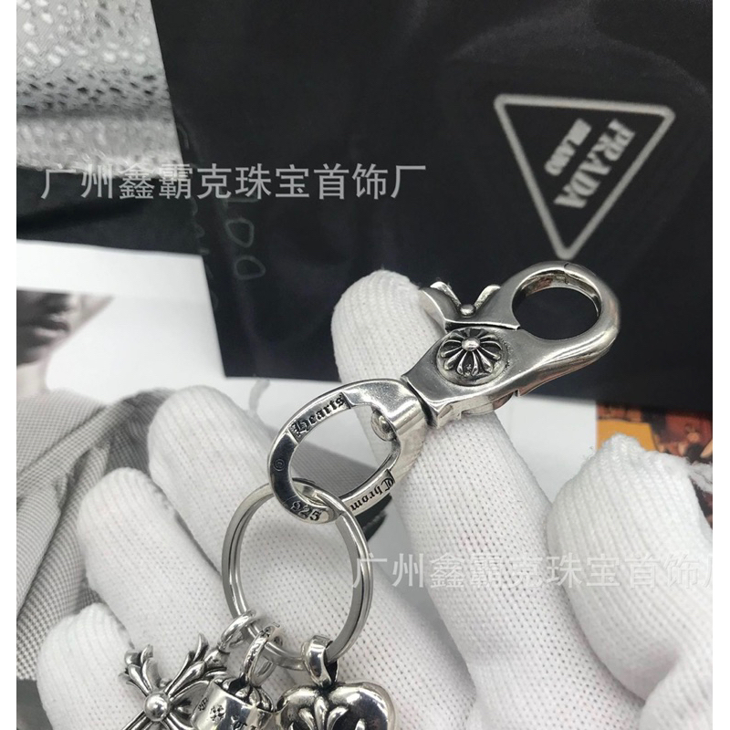 Móc Khoá CHROME HEART Thép Titan CH-224 - Móc Đeo Quần hoạ tiết Thánh Giá Chrome heart Lớn CH/ Chrome heart