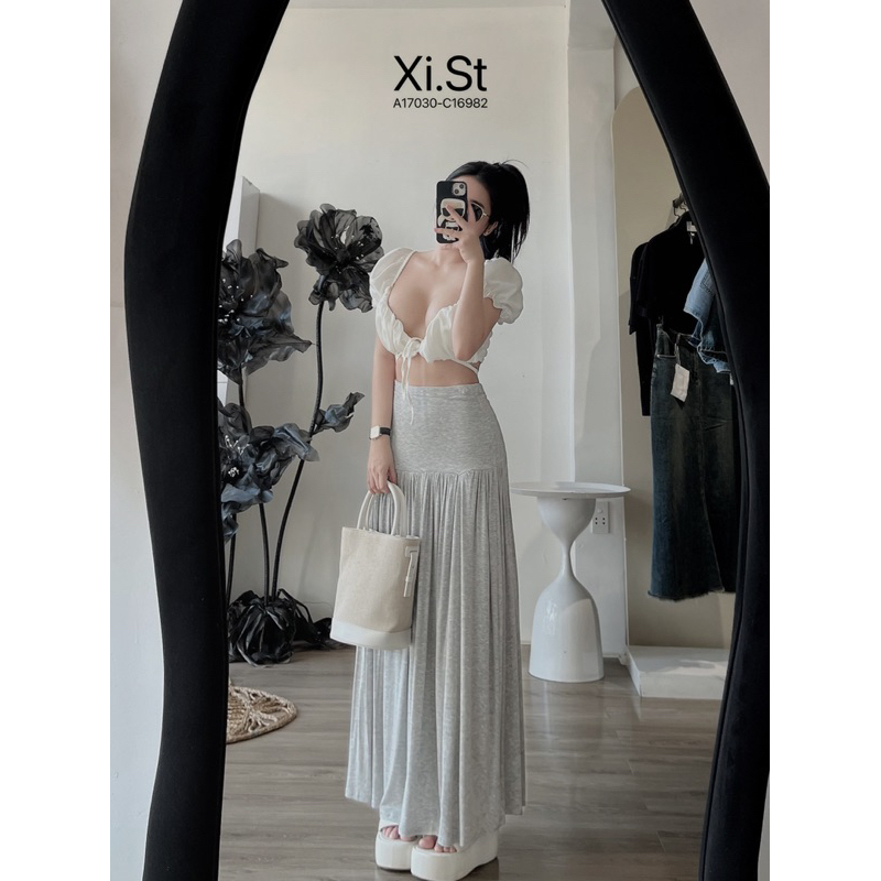 Áo lụa croptop cột dây + Chân váy thun dài