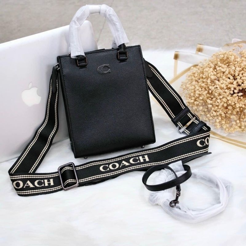 Túi tote coach 16 interior CJ795 size mini