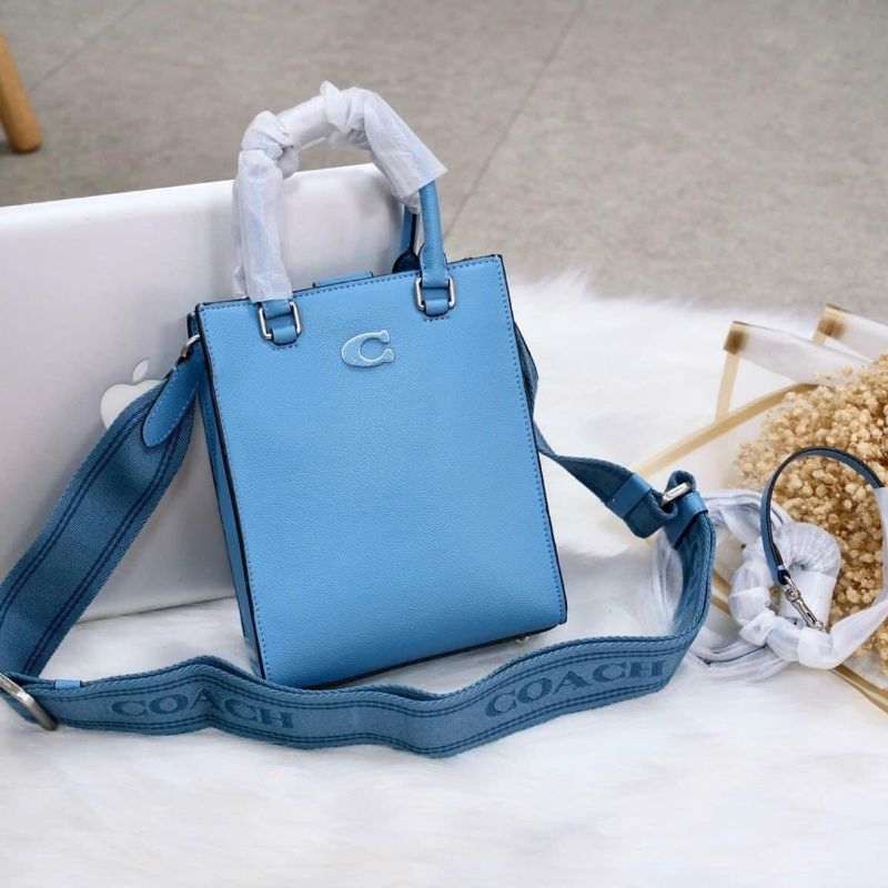 Túi tote coach 16 interior CJ795 size mini