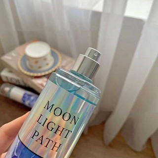 Xịt thơm toàn thân Bbw Moon Light Path Bath body work 236ml