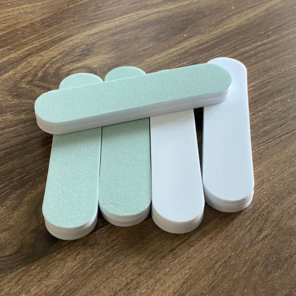 Xốp đánh bóng bề mặt kim loại sáng bóng