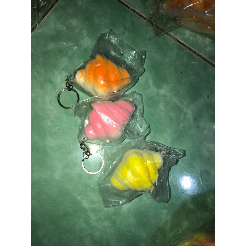 Squishy bánh tôm