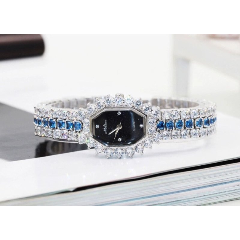 Melissa F8240 Form vừa nhỏ xinh dễ đeo