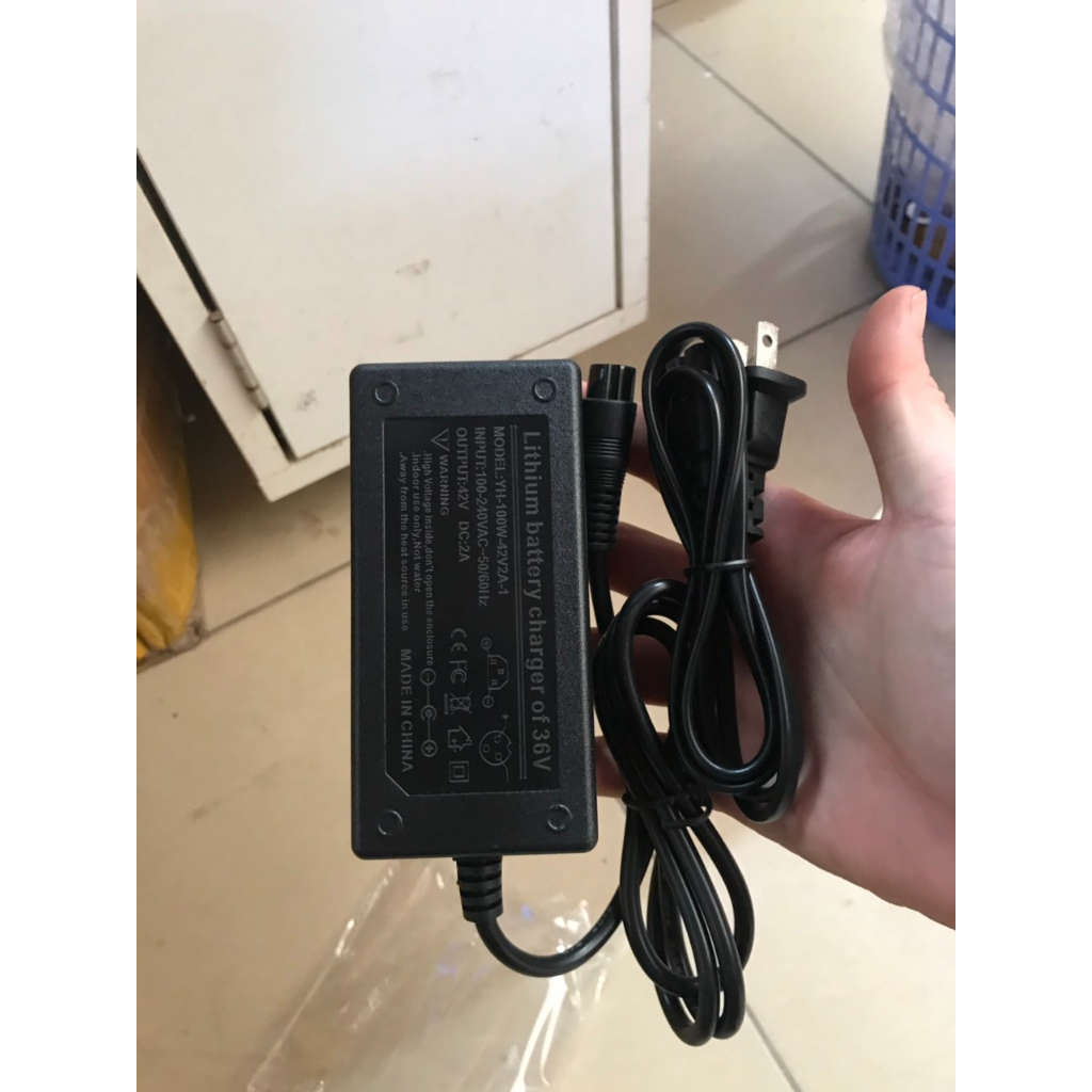 Sạc  Xe Điện Cân Bằng , Sạc xe drift 3 bánh , sạc pin xe cân bằng Giắc tròn 3 chấu , đèn báo đầy