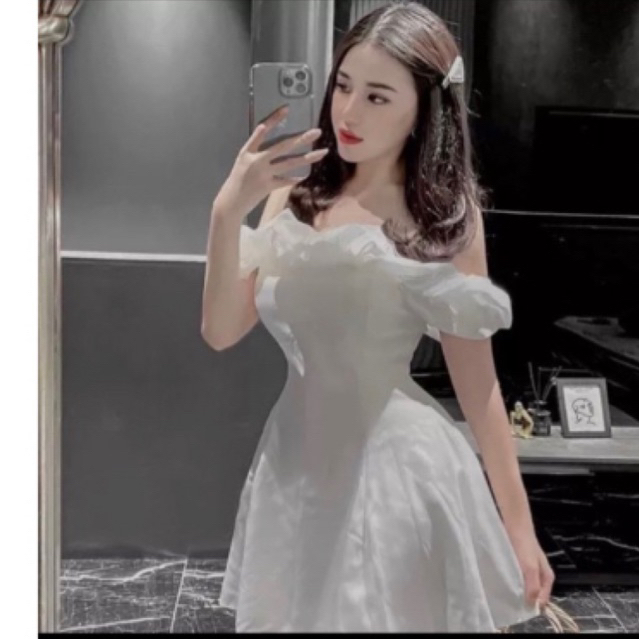 Đầm Trắng Taffta Bẹt Vai Cực Xinh