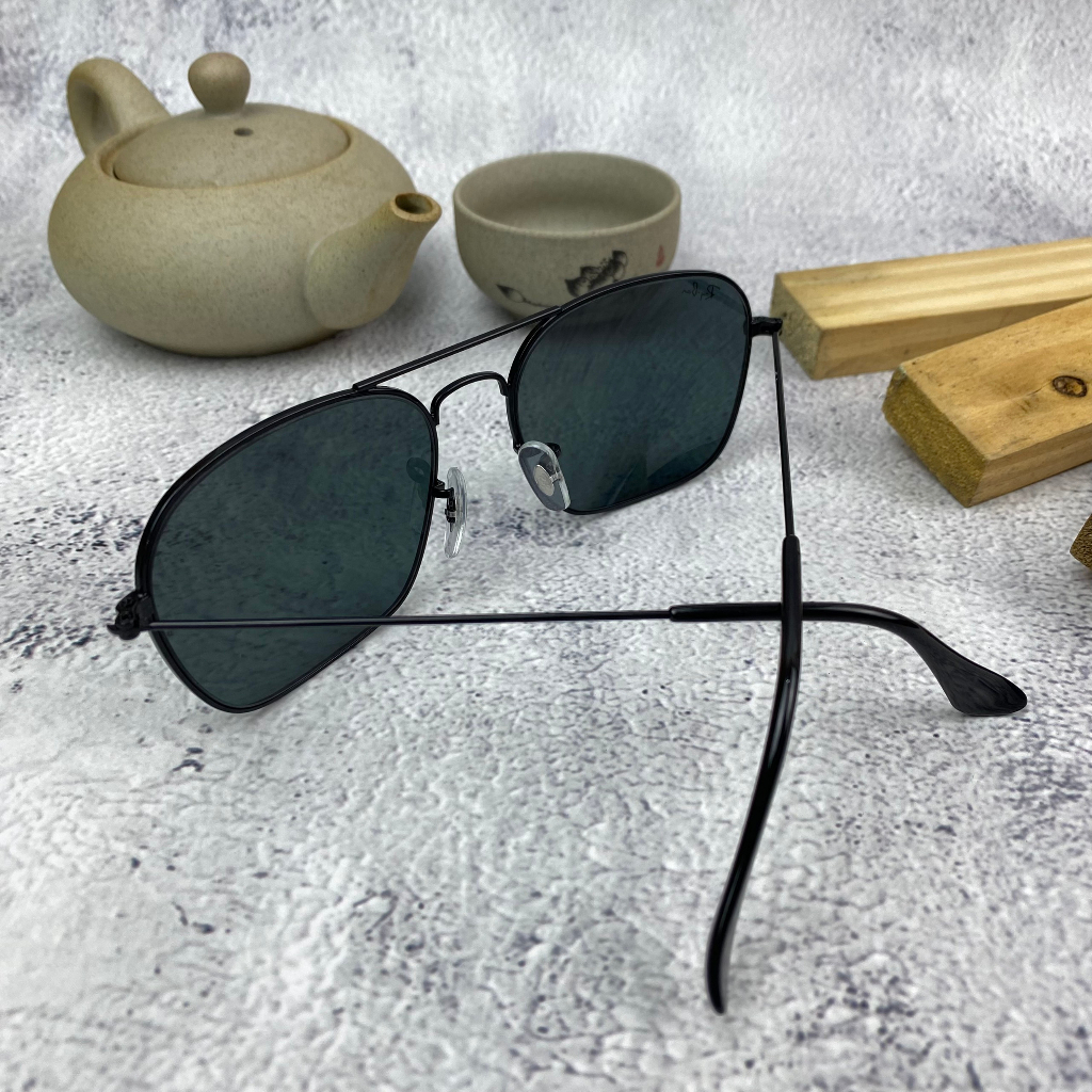 KÍNH RAYBANN CARAVAN TRÒNG ĐEN CỰC NGẦU 98%