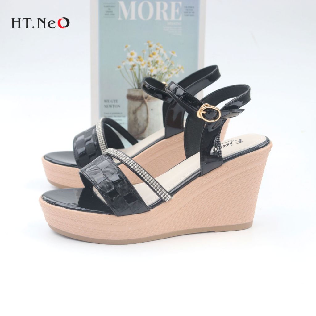 Sandal Nữ Đế Xuồng HT.NEO Da Thật Phủ Bóng Cao Cấp , Thiết Kế Quai Ngang ,Kiểu Dáng Sang Trọng , Lịch Sự SD13