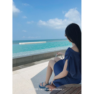 Đầm xoè viền nơ