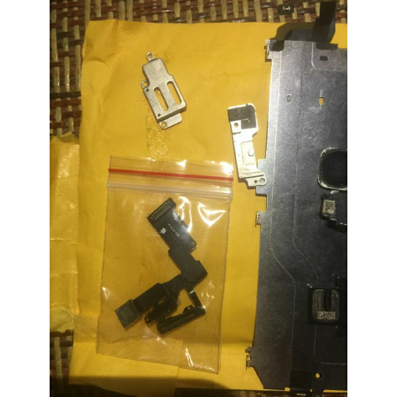 Bộ nẹp và camera trước dành cho iPhone 6 thường tháo máy zin full