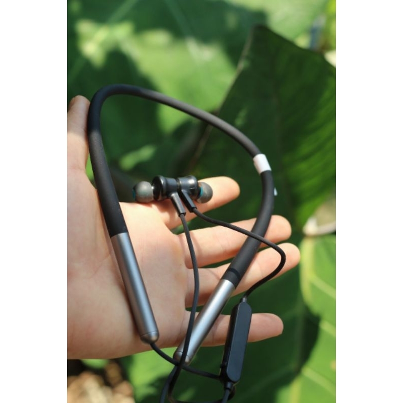 Tai nghe bluetooth
