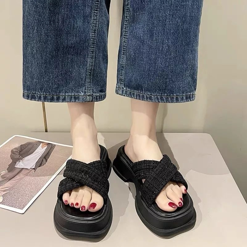 Dép Bánh Mì Nữ- Dép đế xuồng Quai chéo ôm chân_Phom to Lùi 1 size